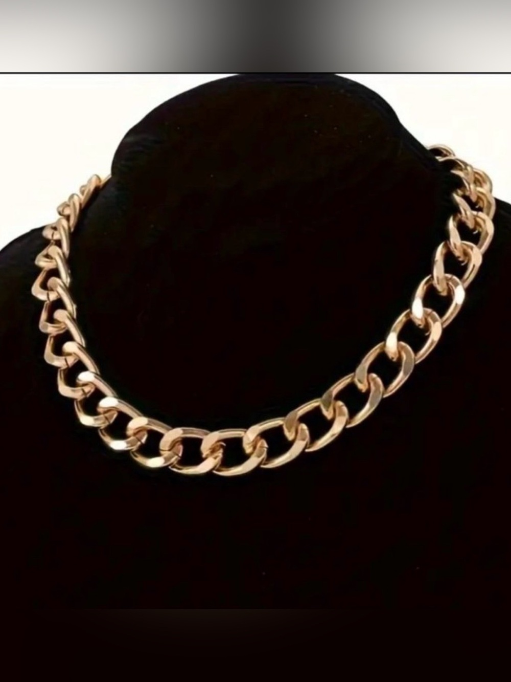 Classic Gold Chain Link Necklace